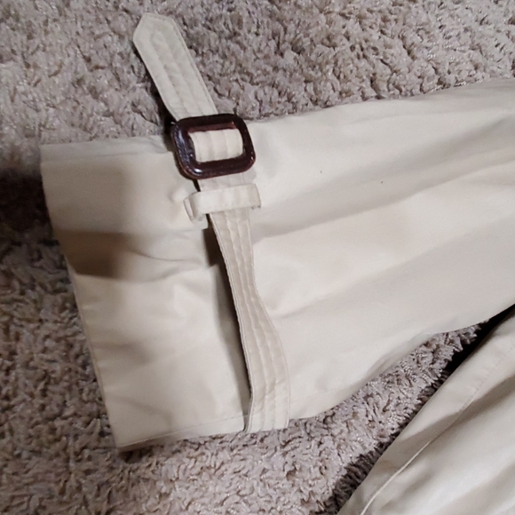 Made in Poland Trench coat - Picture 7 of 8